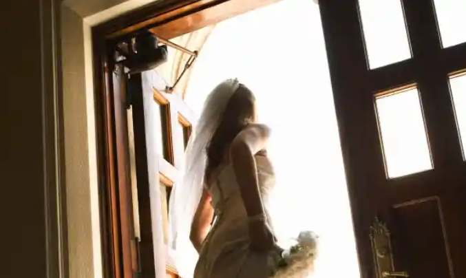 Groom Gets Bride's DNA Test Results And Cancels Wedding Immediately