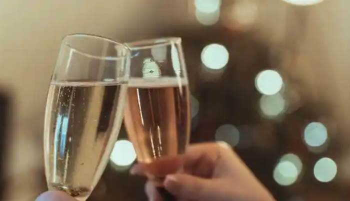 Groom Gets Bride's DNA Test Results And Cancels Wedding Immediately